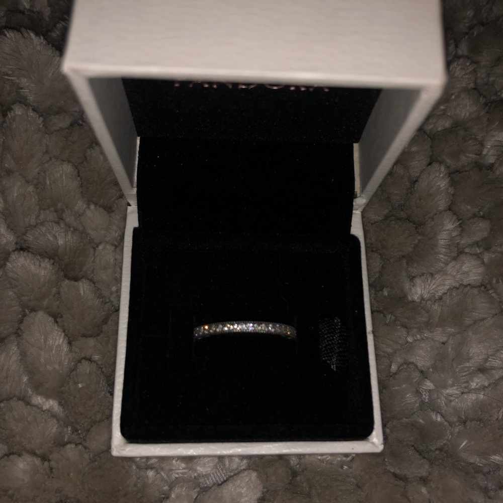 Pandora Ring